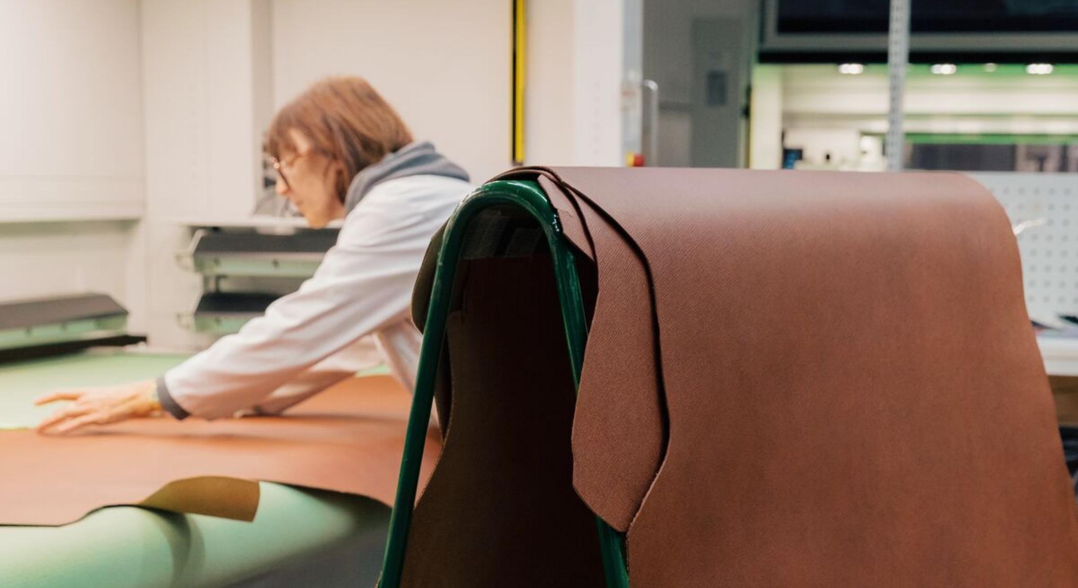 UNFOLD: transparency meets craftsmanship in a new way to explore products